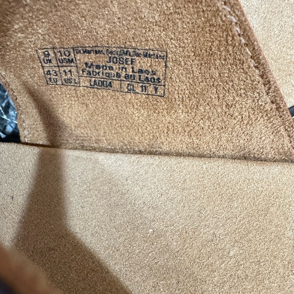 NWOT Dr. Martens Josef Sandals - Picture 6 of 10
